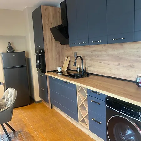 Djanina 3 Apartment *